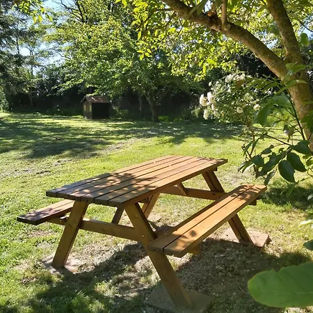 En Pascot: Charming With Two Additional Guest house