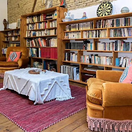 Guest house En Pascot: Charming With Two Additional
