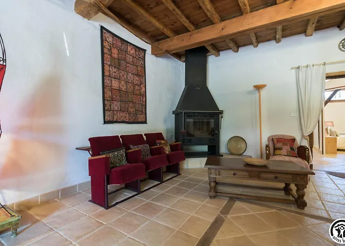 En Pascot - Avec Salle De Bain Privative Et 2 Avec Salle De Bain Commune - Billard, Jardin Et Barbecue - A 10 Min De Villefranche, Nailloux Et Du Canal Du Midi - A Louer Separement Ou Ensemble 3*