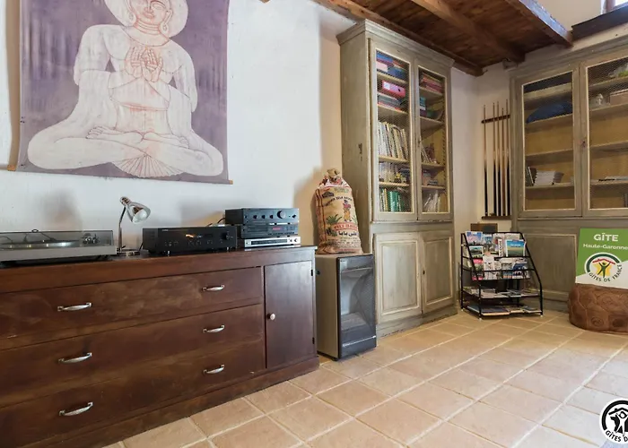 En Pascot - Avec Salle De Bain Privative Et 2 Avec Salle De Bain Commune - Billard, Jardin Et Barbecue - A 10 Min De Villefranche, Nailloux Et Du Canal Du Midi - A Louer Separement Ou Ensemble בית הארחה